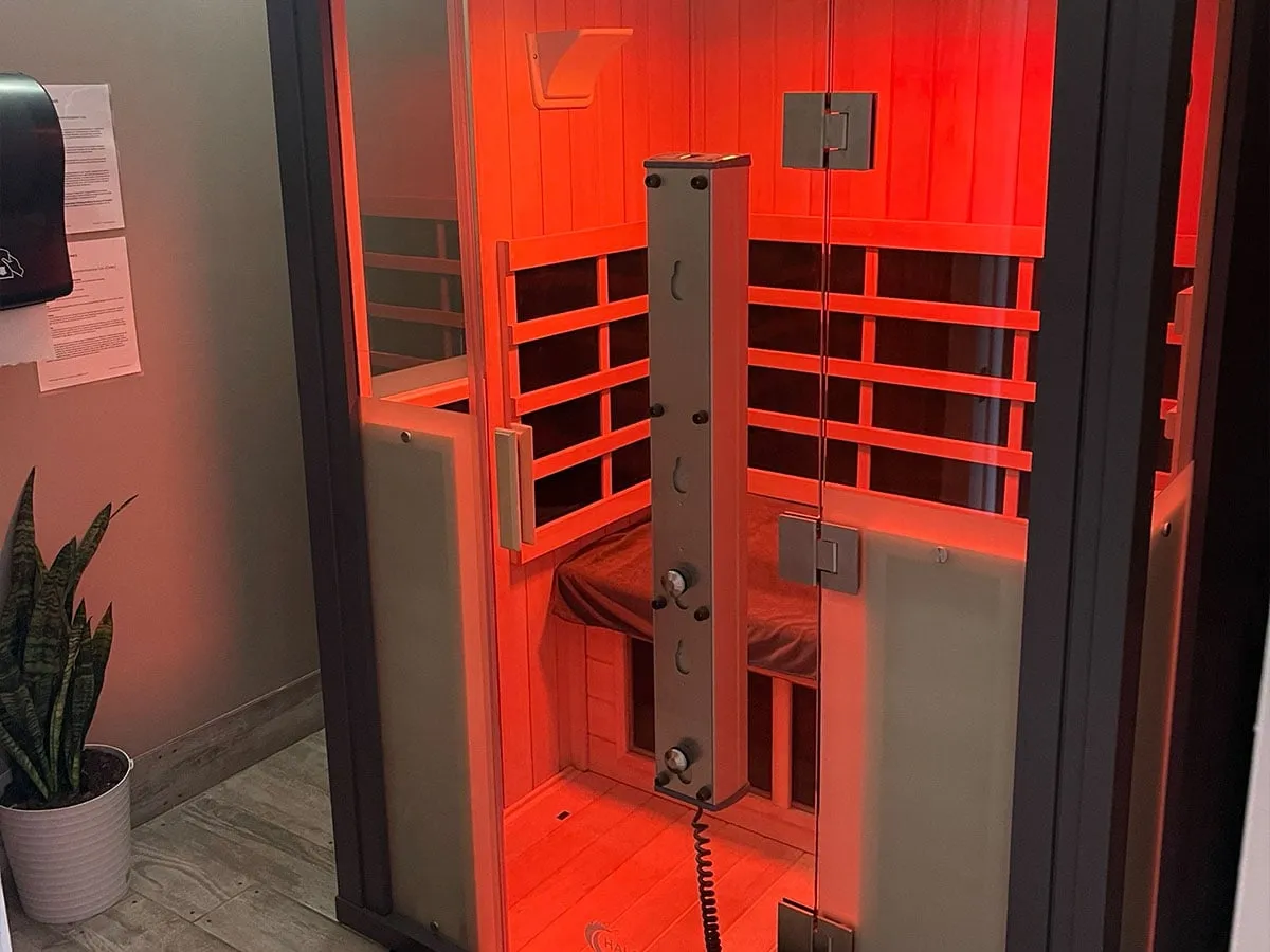 Salt Therapy in Infrared Sauna at Chili Pepper’s Tanning