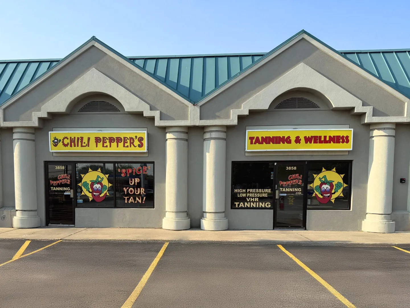 3858 Twelve Mile Rd, Warren