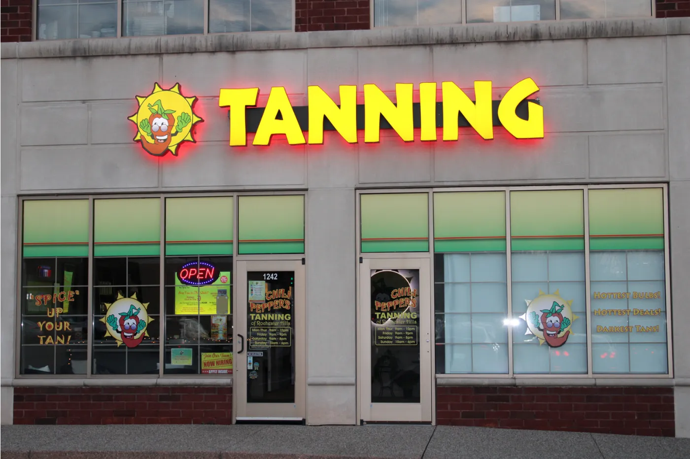 Metro Detroit Tanning – Chili Pepper’s Salon